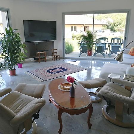 פוליני Chambre Et Table D'Hotes La Meule מראה חיצוני תמונה